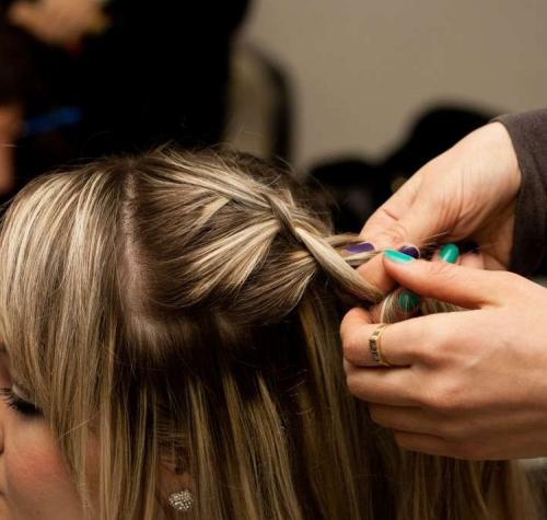 Прически для детей 10 12 лет. Прически в школу для девочек 12 лет