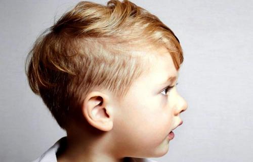 Детские стрижки для мальчиков 3 года. Детские стрижки: какая подойдет для мальчика 3-5 лет?