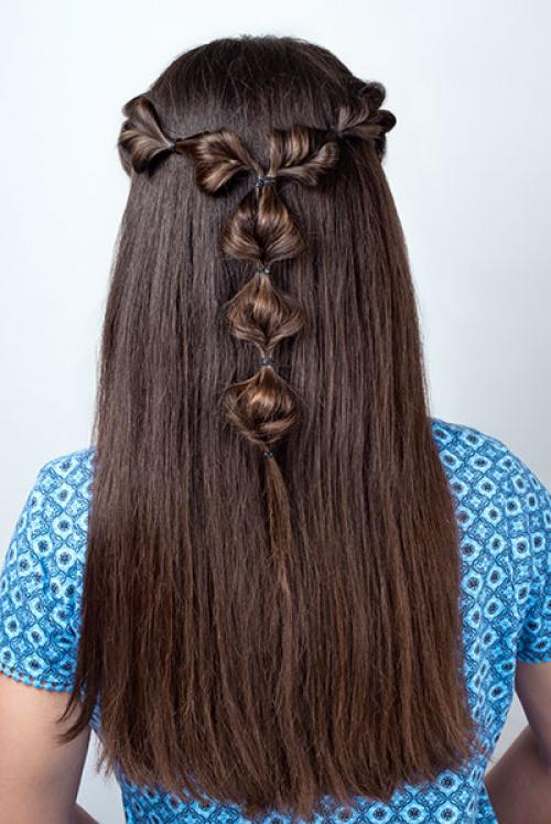 Быстрые прически с резиночками. 5 простых причесок на резинках пошагово