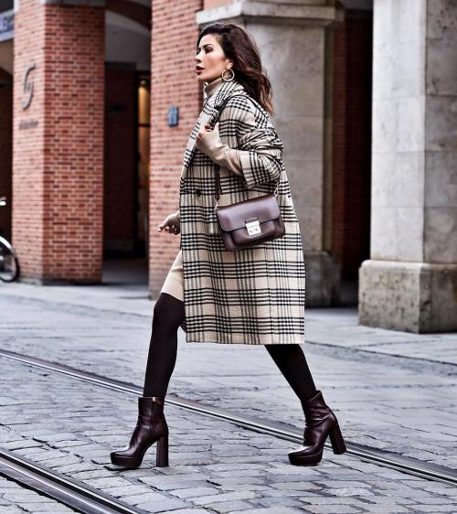 С чем носить пальто оверсайз женское. Пальто оверсайз