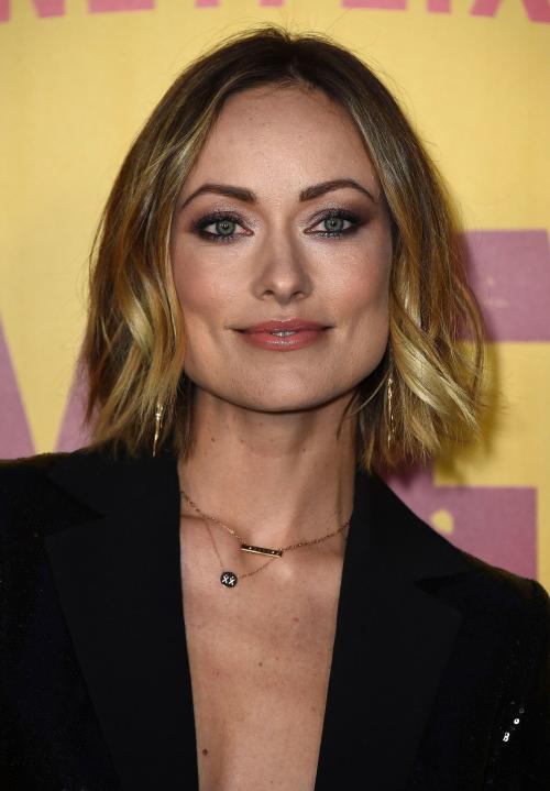 Светлые цвета волос названия. Светлые волосы — полная палитра оттенков: 30+ фото блондинке на заметку