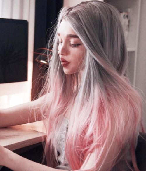 Как носить розовые волосы.