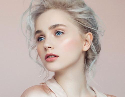 Жемчужно-розовый цвет волос. Кому подойдет жемчужный цвет волос?