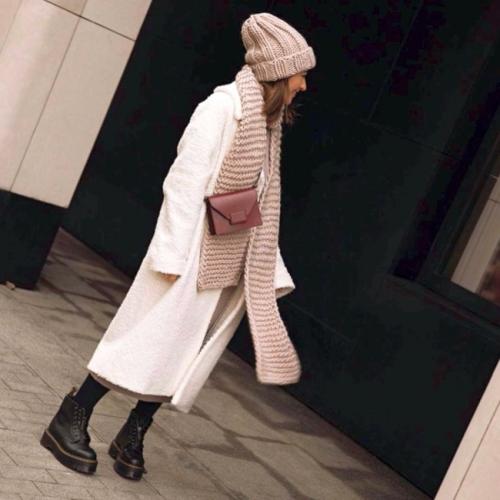 Головной убор под пальто оверсайз. Как выбрать фасон шапки?