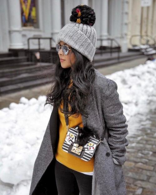 Что носить с пальто на голове. Как выбрать фасон шапки?