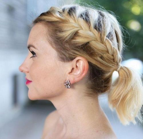 Прически с косами вечерние. Прическа с косой: простые и очень стильные фото-примеры плетения на средние или длинные волосы (уроки по созданию прически)