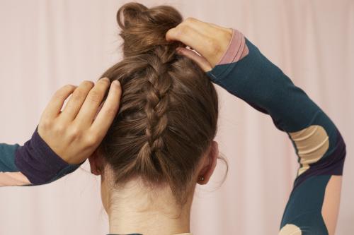 Прически из косичек для взрослых. Простые косички под силу каждой: 65 фото легких причесок