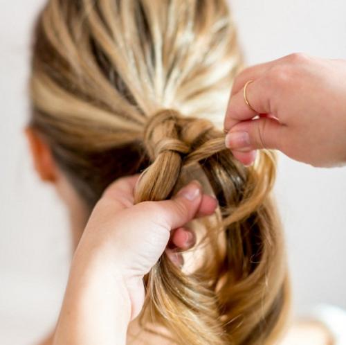 Прически с косами легкие. 1 Коса на каждый день в конском хвостике