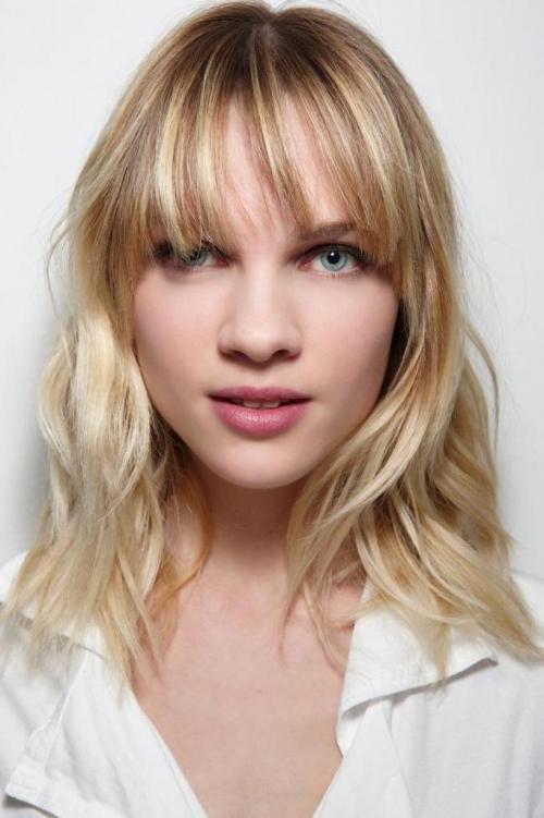 12 средних многослойных стрижек. Стрижки для волос средней длины 01 12 средних многослойных стрижек. Стрижки для волос средней длины 01