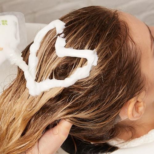 Как ухаживать за волосами. Правила ежедневного ухода за волосами в домашних условиях: от мытья до защиты кончиков