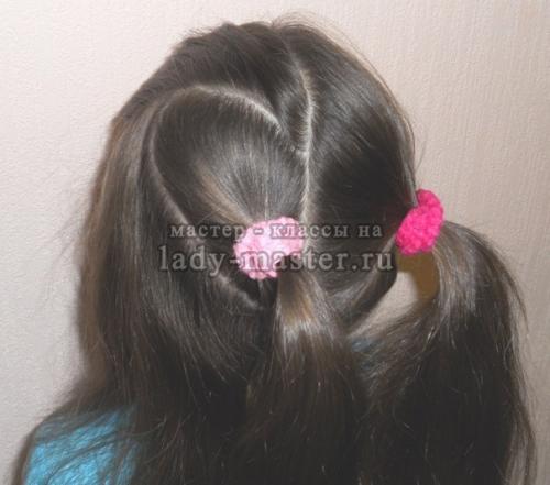 Простая прическа для девочки 2 года сердце из.. Прическа для девочки в форме сердца
