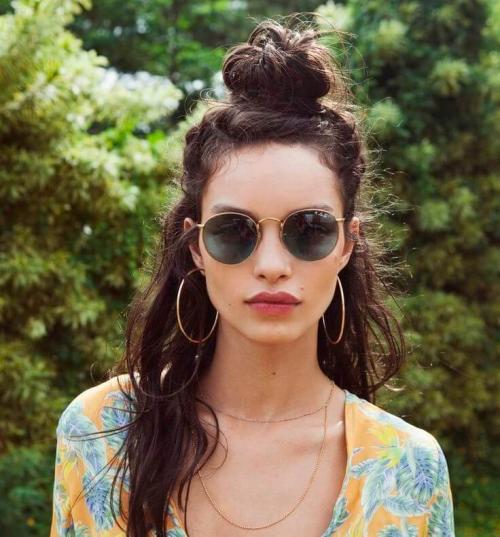 Легкие прически самой себе. Самые простые и легкие прически самой себе за 5 минут поэтапно