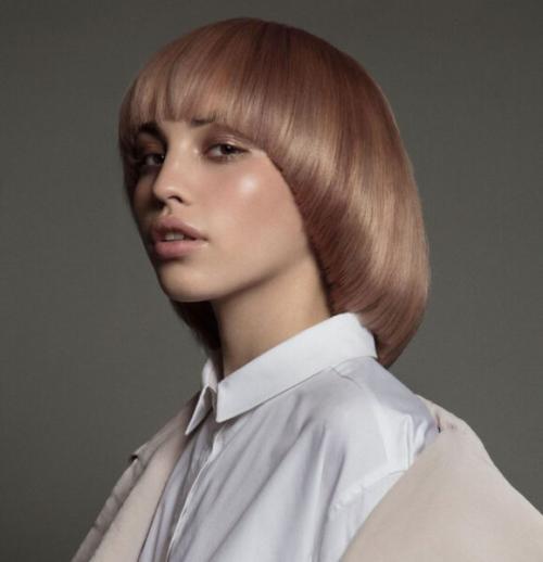 Самые модные короткие женские стрижки 2022-2023. Самые модные короткие женские стрижки в 2022-2023 году – последние тренды, фото стильных причесок