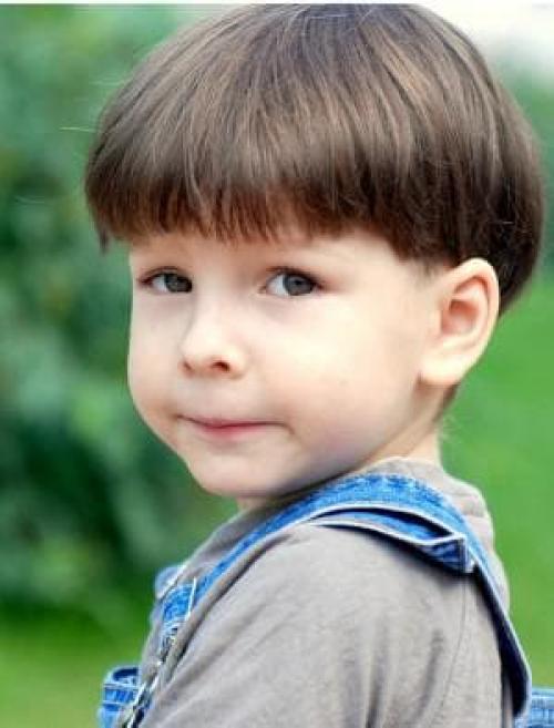 Прически для 2 лет. Модные образы дошкольного возраста