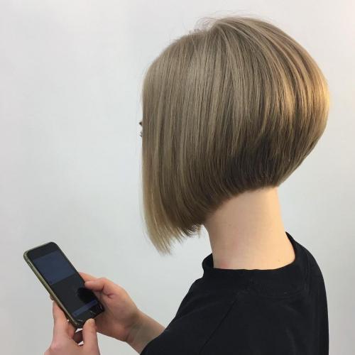 Стильные женские прически и укладки на короткие волосы. Самые модные женские прически на короткие волосы: семь главных трендов