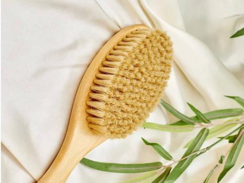 Расческа от пушистости. Расчески. Правильные расчески. Уход за волосами.