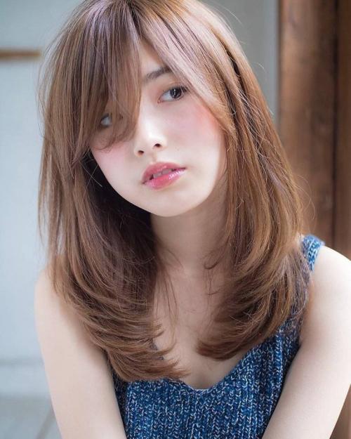 Модные детские стрижки для девочек. Стрижки для девочек 2024: фото новинки модных стрижек для подростков на короткие, средние и длинные волосы, с челкой и без