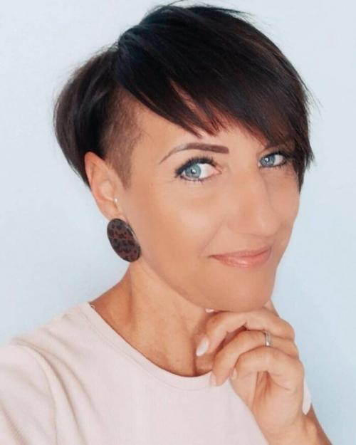 Короткие стрижки для девушек с разной формой лица 2022. Модные тенденции коротких стрижек 2022 06