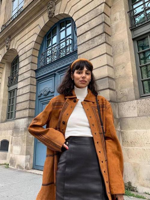 Кудри и прямая челка. Нужна ли челка на волнистые волосы 25