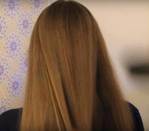 Косы на основе резиночек. 10 причесок на основе косы из хвостиков с резинками: с фото, схемами и видео, пошагово научим плести ее и даже вокруг головы 19 Косы на основе резиночек. 10 причесок на основе косы из хвостиков с резинками: с фото, схемами и видео, пошагово научим плести ее и даже вокруг головы 19