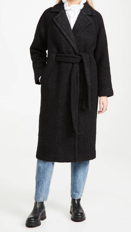 Какие из этих моделей пальто были особенно влиятельными на моду в определенных социальных или экономических условиях. 6 классических моделей пальто и курток, которые вне моды и времени