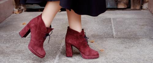 Как ухаживать за ботфортами 2024. Как ухаживать за замшевой обувью зимой?