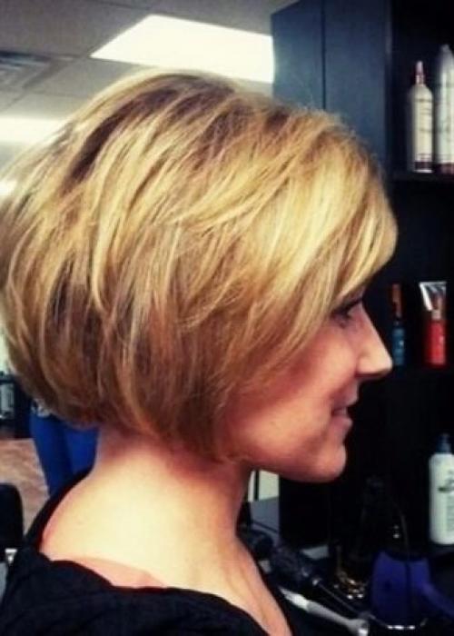 Стрижка градуированное каре с челкой. Все прелести стрижки 16