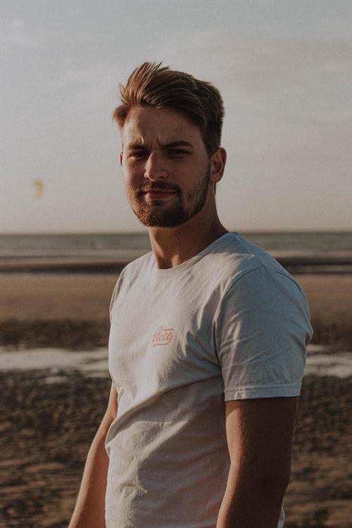 Мужская стрижка полубокс. Стрижка полубокс: техника и особенности