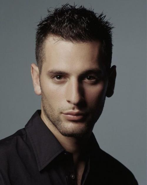 Мужские стрижки под машинку в домашних условиях. Как подстричь мужчину в домашних условиях машинкой? 06