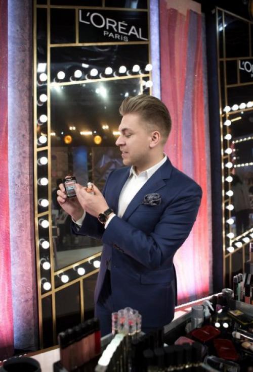 Как выбрать подходящий макияж для мужчины с определенной стрижкой. Для чего нужен мужской макияж?