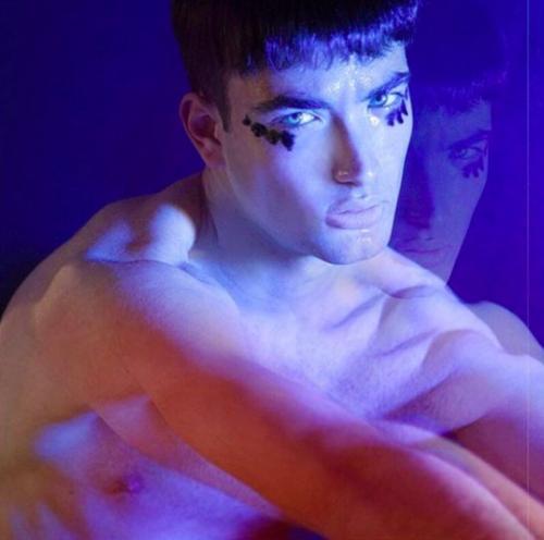 Как выбрать подходящий макияж для мужчины с определенной стрижкой. Для чего нужен мужской макияж?