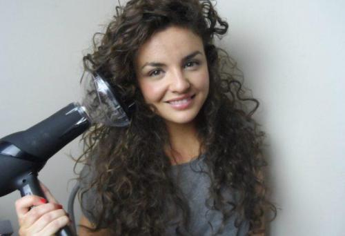 Как пользоваться пенкой для волос для объема. Как пользоваться пенкой для укладки волос – 4 способа применения