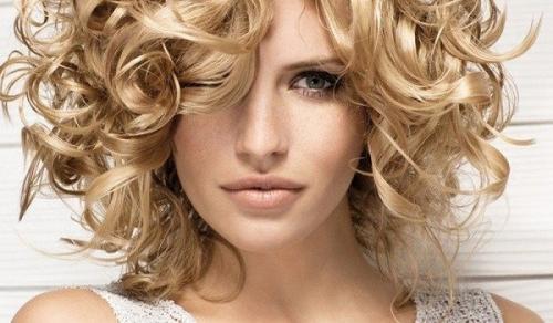 Можно ли наносить пенку на сухие волосы. Используем пену правильно