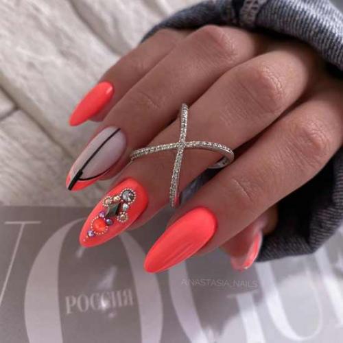 Яркий маникюр с рисунком. Яркий маникюр на длинные ногти: 100 фото, яркий дизайн ногтей