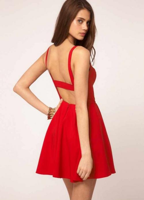 Прически для открытого декольте. Прически под платье разных фасонов. Учимся подбирать самый удачный вариант. Примеры сочетания прически с вырезом платья. 80 фото-идей красивых причёсок под платье