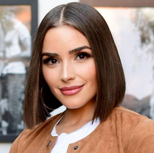 Прямое каре с ровной челкой: современные методы обучения 01 Прямое каре с ровной челкой: современные методы обучения 01