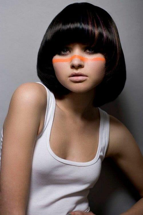 Модные средние стрижки для женщин 2021-2022. Стрижки на средние волосы 2021-2022: 50+ идей с челкой и без 34 Модные средние стрижки для женщин 2021-2022. Стрижки на средние волосы 2021-2022: 50+ идей с челкой и без 34