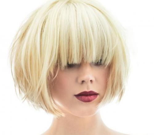 Модные стрижки 2021 женские с челкой. Виды челок