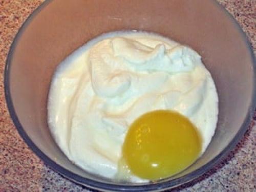 Маска для окрашенных волос в домашних условиях. Классический рецепт маски для окрашенных и поврежденных волос в домашних условиях