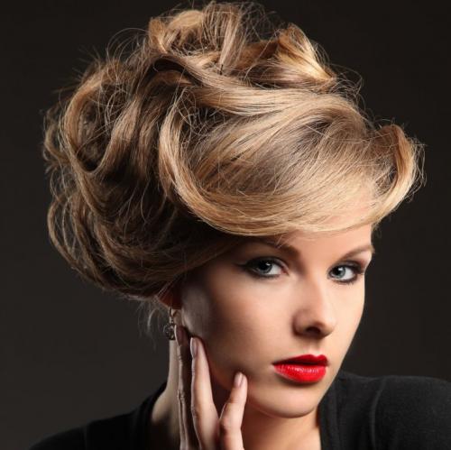 Высокие прически на средние волосы с челкой. Высокие прически — актуальные модели и стильные решения 2019 года. Обзор лучших решений стилистов (140 фото + видео)