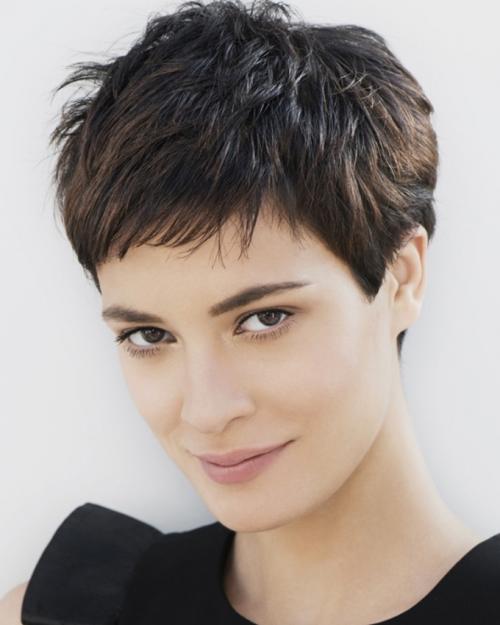 Профессиональная стрижка для короткого женского волосa: шаг за шагом 04