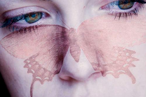 Почему же волосы в определенный год выпадают сильнее. Что является признаками выпадения волос, а что можно отнести к норме? 02