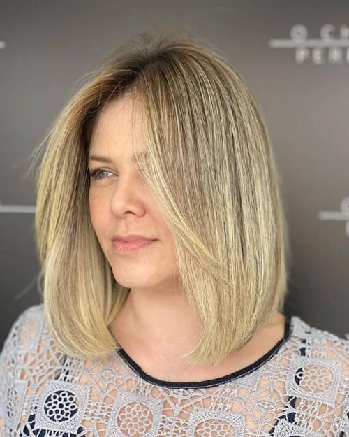 Градуированное каре с челкой шторкой. Градуированное каре с челкой