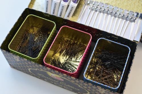 Какие инструменты и принадлежности нужны для причесок для девочек с средними волосами. Что нужно купить стилисту по причёскам?