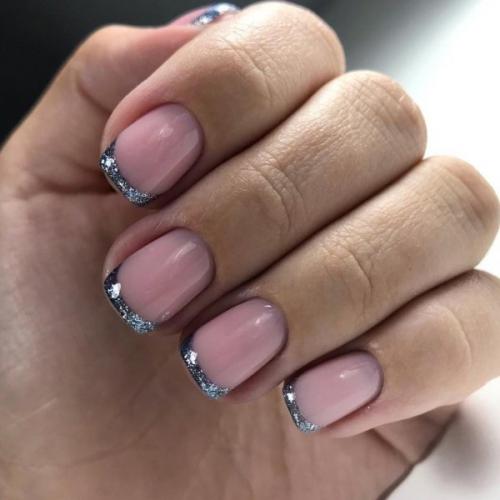 Какие прически можно сделать на домашнем маникюре и педикюре. Маникюр и педикюр в одном стиле: техники и оттенки