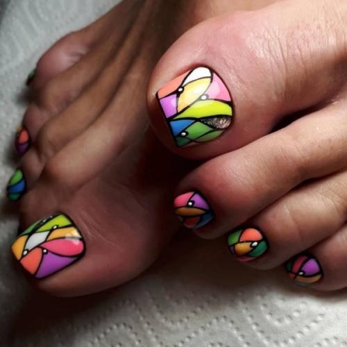 Какие прически можно сделать на домашнем маникюре