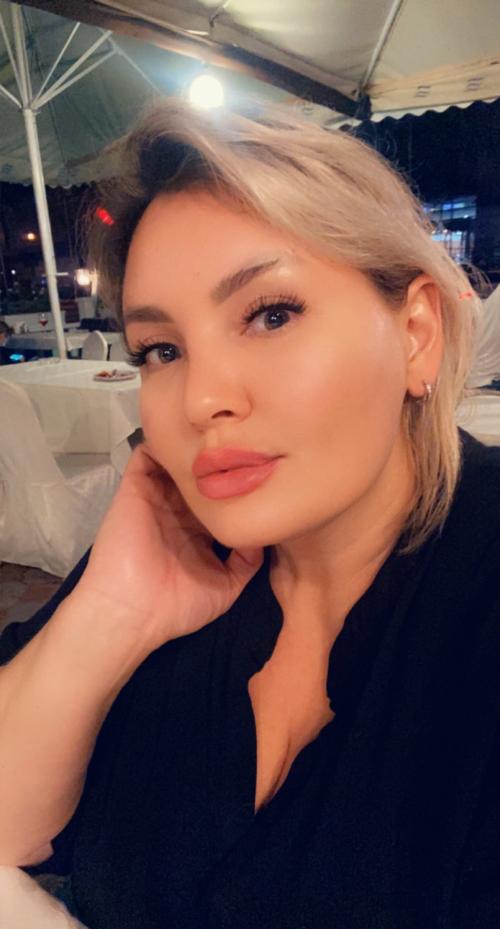 Какие прически можно сделать на работу за 5 минут. 4 простые прически на работу, которые можно сделать за 5 минут