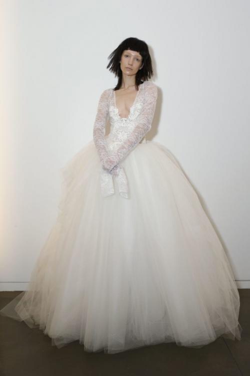 Двойное каре с косой челкой. Двойное каре и его варианты