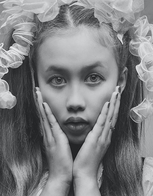 Прически для 11 лет девочке. Особенности школьных причесок