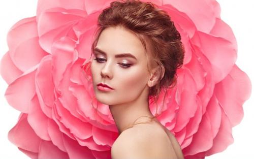 Какие аксессуары можно использовать для украшения причесок с локонами. Все пучком: лучшие украшения для причесок с собранными волосами